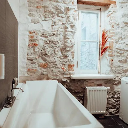 Korter Design In The Heart Of Old Town