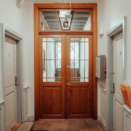 Design In The Heart Of Old Town Apartament Tallin