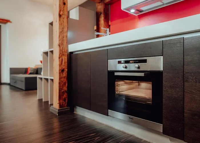 Design In The Heart Of Old Town Apartament