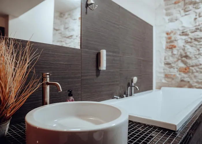 Apartament Design In The Heart Of Old Town *